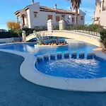 Casa Chloe, Urbanización Privada Torrevieja