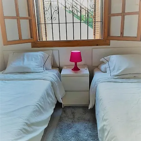 Casa Chloe, Alquiler Vacacional, Urbanizacion Privada Holiday home *