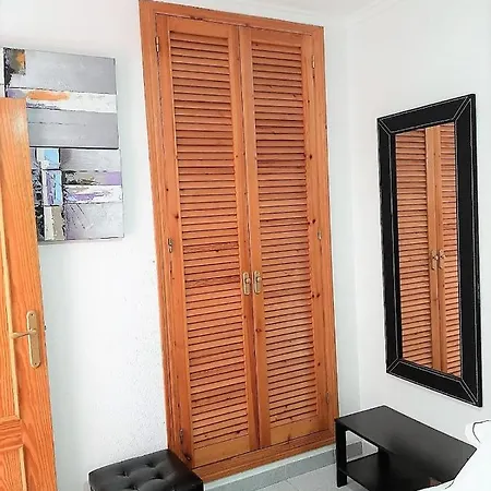 Casa Chloe, Urbanización Privada
