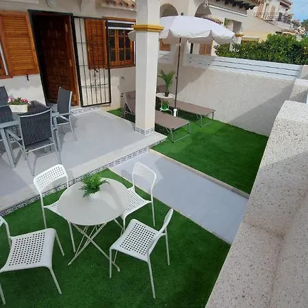 Casa Chloe, Alquiler Vacacional, Urbanizacion Privada Torrevieja
