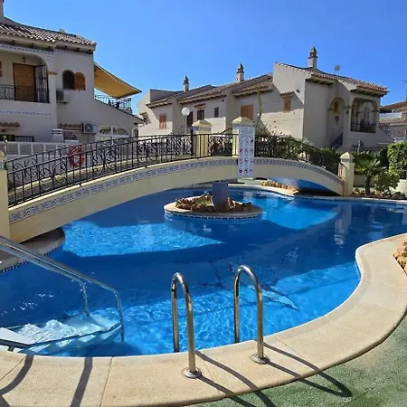 Holiday home Casa Chloe, Alquiler Vacacional, Urbanizacion Privada Torrevieja