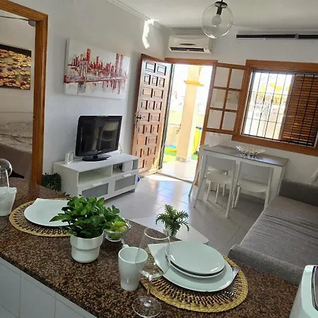 Casa Chloe, Alquiler Vacacional, Urbanizacion Privada Torrevieja