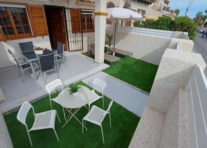 Casa Chloe, Alquiler Vacacional, Urbanizacion Privada Torrevieja