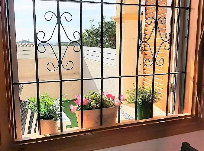 Casa Chloe, Alquiler Vacacional, Urbanizacion Privada * Торевьиа