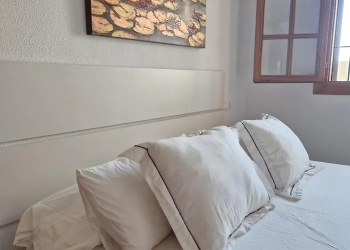 Дом отдыха Casa Chloe, Alquiler Vacacional, Urbanizacion Privada Торевьиа