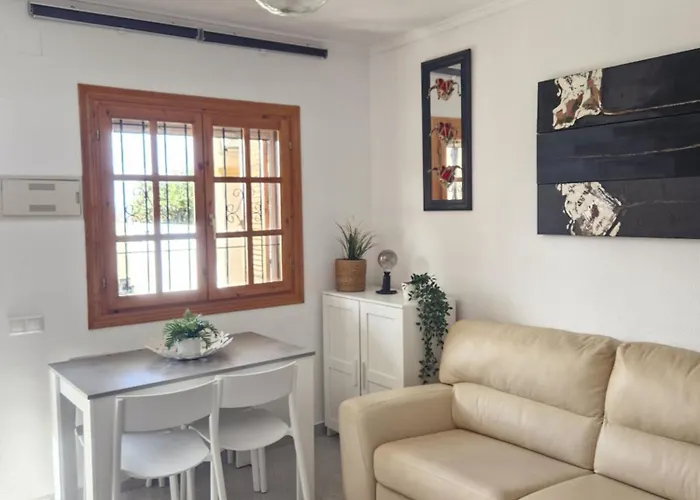 Casa Chloe, Alquiler Vacacional, Urbanizacion Privada Дом отдыха